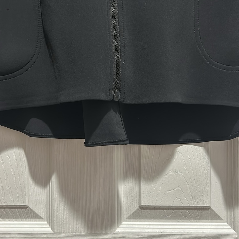 Lululemon Embrace the Space Jacket Hoodie Sz 12 Black Excellent Condition - Picture 11 of 16